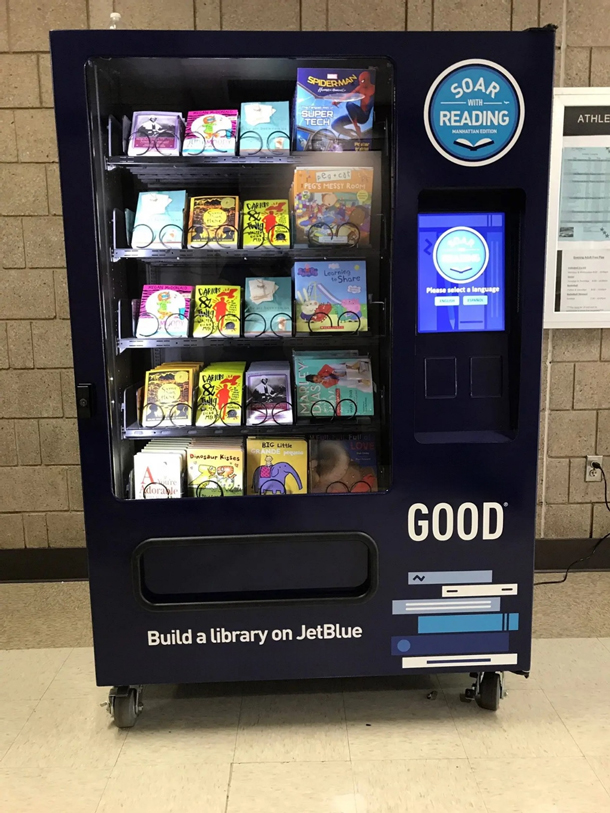 Australia:S4 | 21.5-inch Touchscreen Conveyor Lift Vending Machine