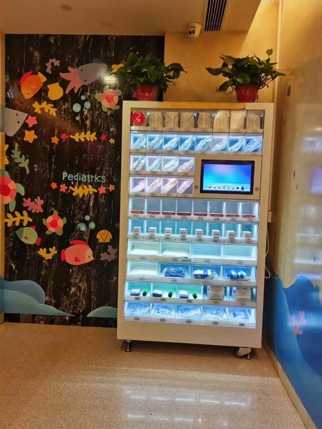 Thailand: F1 | 18.5-inch Touch Screen Locker Vending Machine