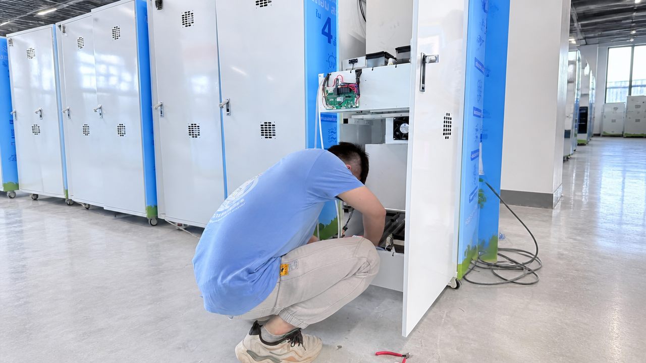 Vending Machine Maintenance Guide